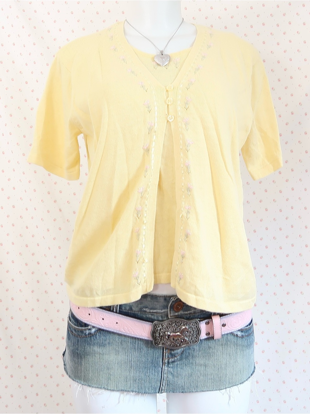 Jan Leslie Pale Yellow Short Sleeve V-Neck Blouse